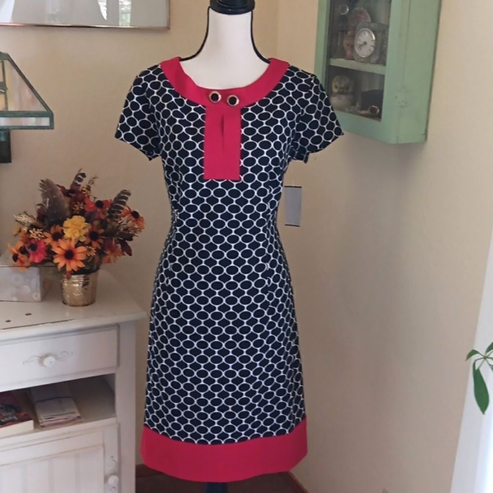 NWT GNW Red and Black Dress